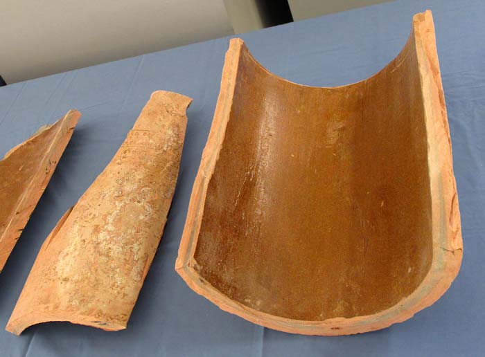 Source Nègre, poterie, figure 1a