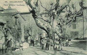 Place Gardanne, canal de la Miséricorde.